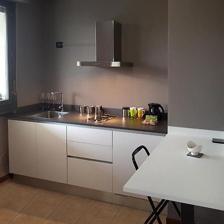 Airport Orio Studio Apartment แบร์กาโม ภายนอก รูปภาพ