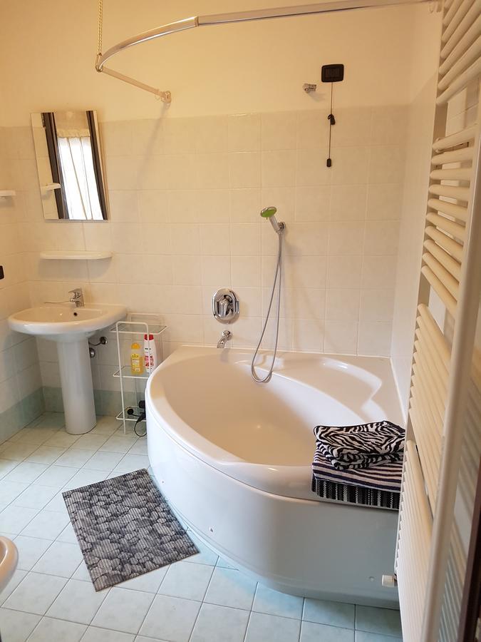Airport Orio Studio Apartment แบร์กาโม ภายนอก รูปภาพ