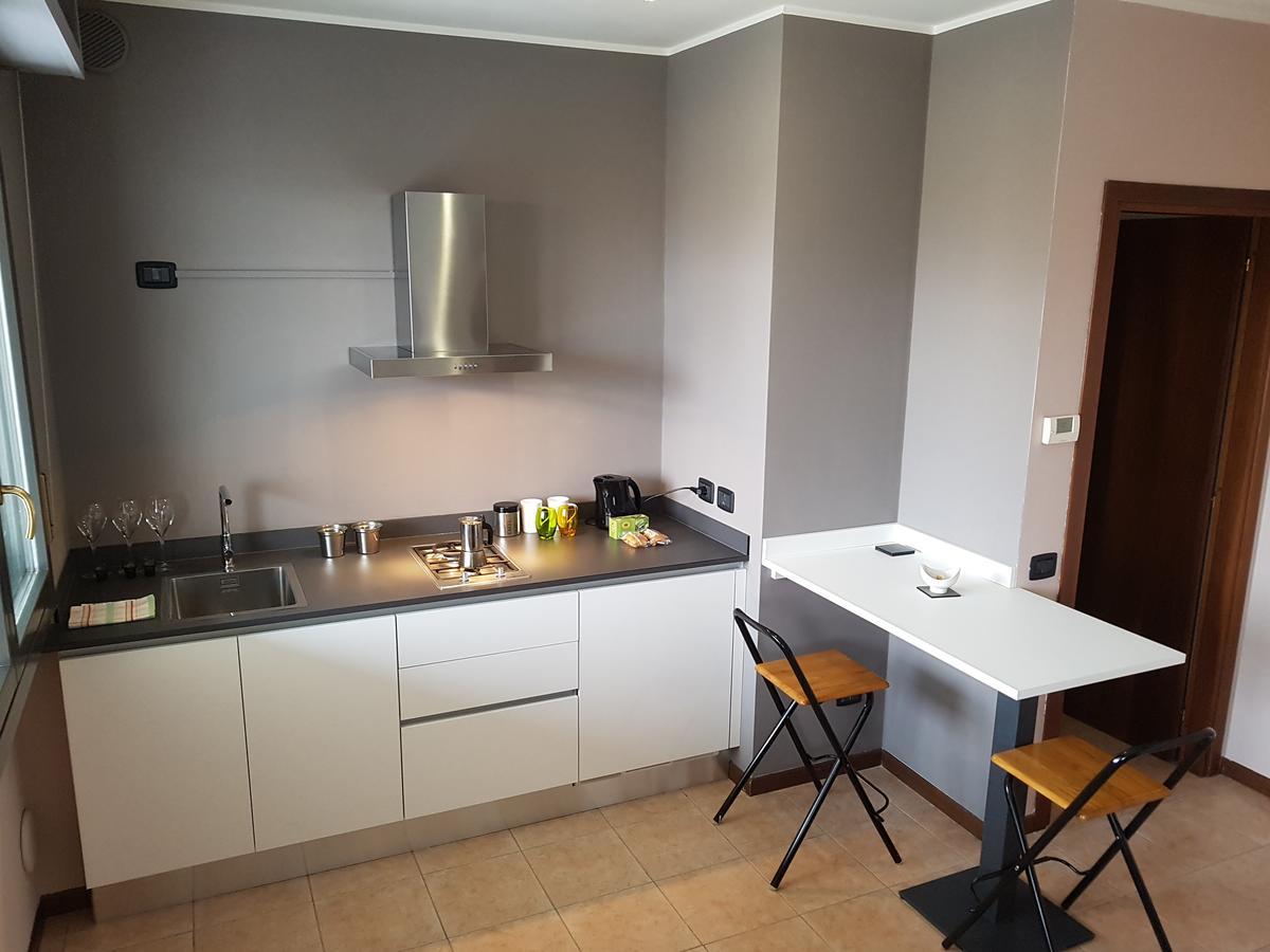 Airport Orio Studio Apartment แบร์กาโม ภายนอก รูปภาพ